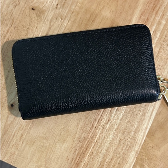 Michael Kors - Picture 3 of 5